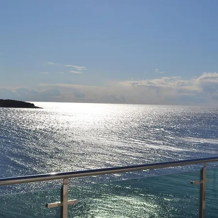Toni Sea View Aparthotel Primošten