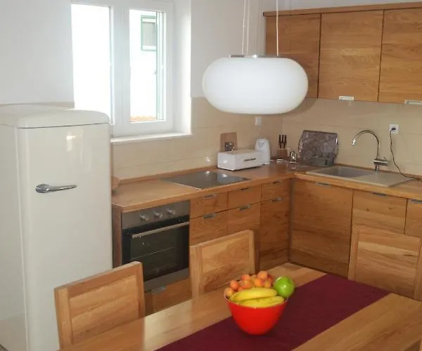 Toni Sea View Lägenhetshotell