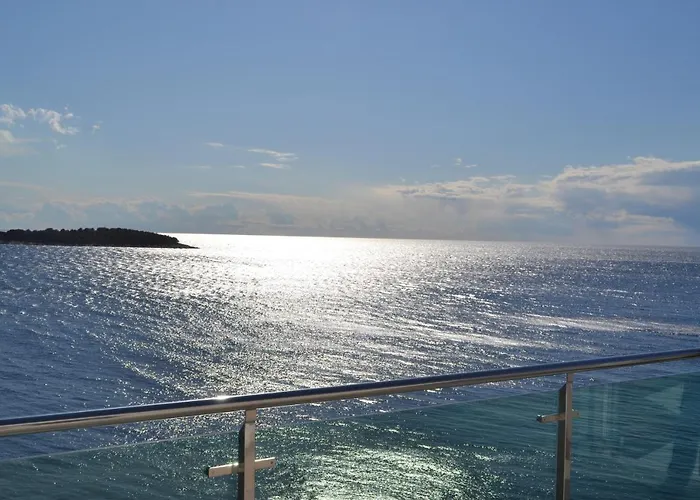 Toni Sea View Aparthotel Primošten