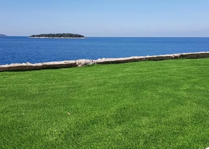 Toni Sea View Lägenhetshotell 4*